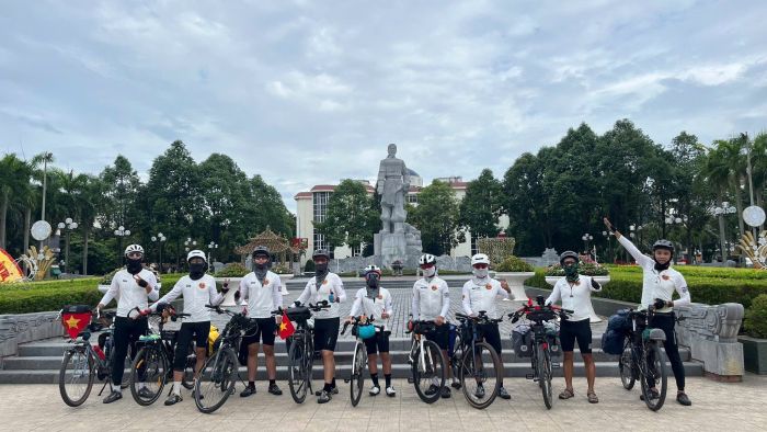 DAD & SON RIDER – HÀNH TRÌNH CỦA Ý CHÍ, TÌNH YÊU VÀ KHÁT VỌNG