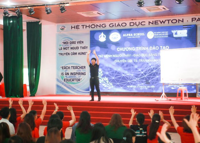 “SỨ MỆNH NGƯỜI THẦY” – HÀNH TRÌNH LAN TỎA GIÁO DỤC BẰNG TÌNH YÊU THƯƠNG
