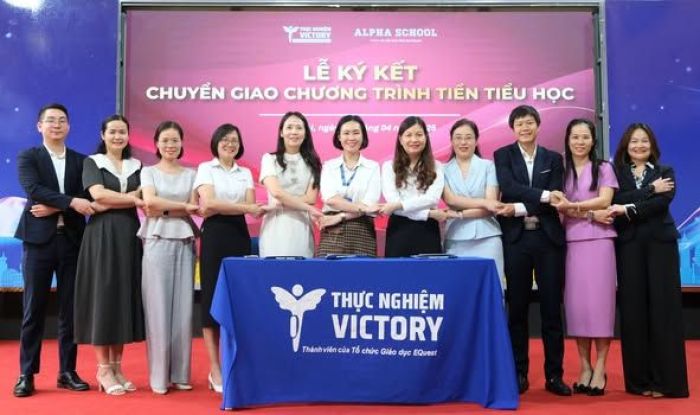 HỢP LỰC VÌ TƯƠNG LAI – LAN TỎA GIÁ TRỊ GIÁO DỤC ĐÍCH THỰC: LỄ KÝ KẾT CHUYỂN GIAO CHƯƠNG TRÌNH TIỀN TIỂU HỌC GIỮA HỆ THỐNG GIÁO DỤC ALPHA VÀ HỆ THỐNG GIÁO DỤC THỰC NGHIỆM VICTORY