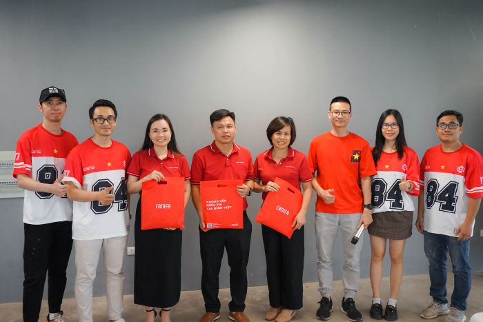COMPANY TOUR TẠI CANIFA - CHẠM VÀO THẾ GIỚI THẬT, HIỂU NGHỀ BẰNG TRÁI TIM